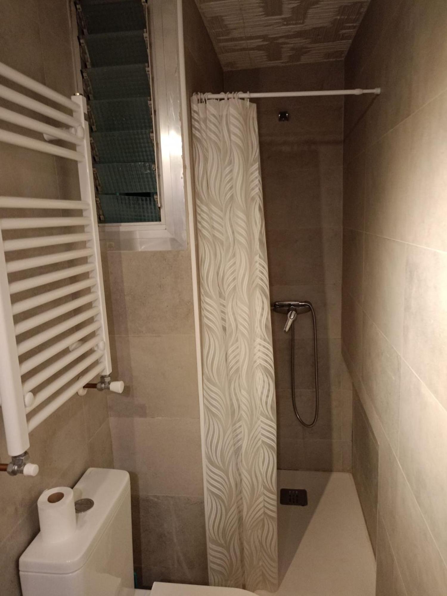 Habitaciones En Apartamento Compartido De Посуело-де-Аларкон Екстер'єр фото